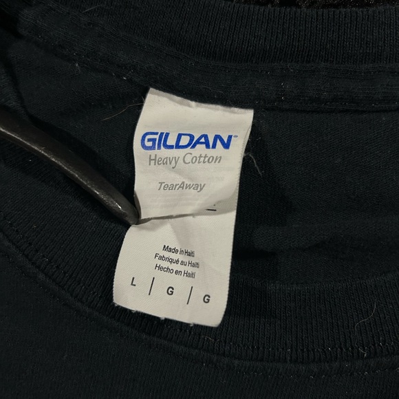 Gildan Saphyre Rain Graphic Tee - Picture 3 of 3